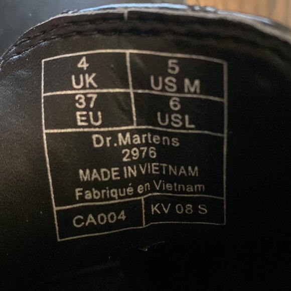 Dr. Martens Vegan 2976 Unisex Chelsea Boots - Picture 5 of 10